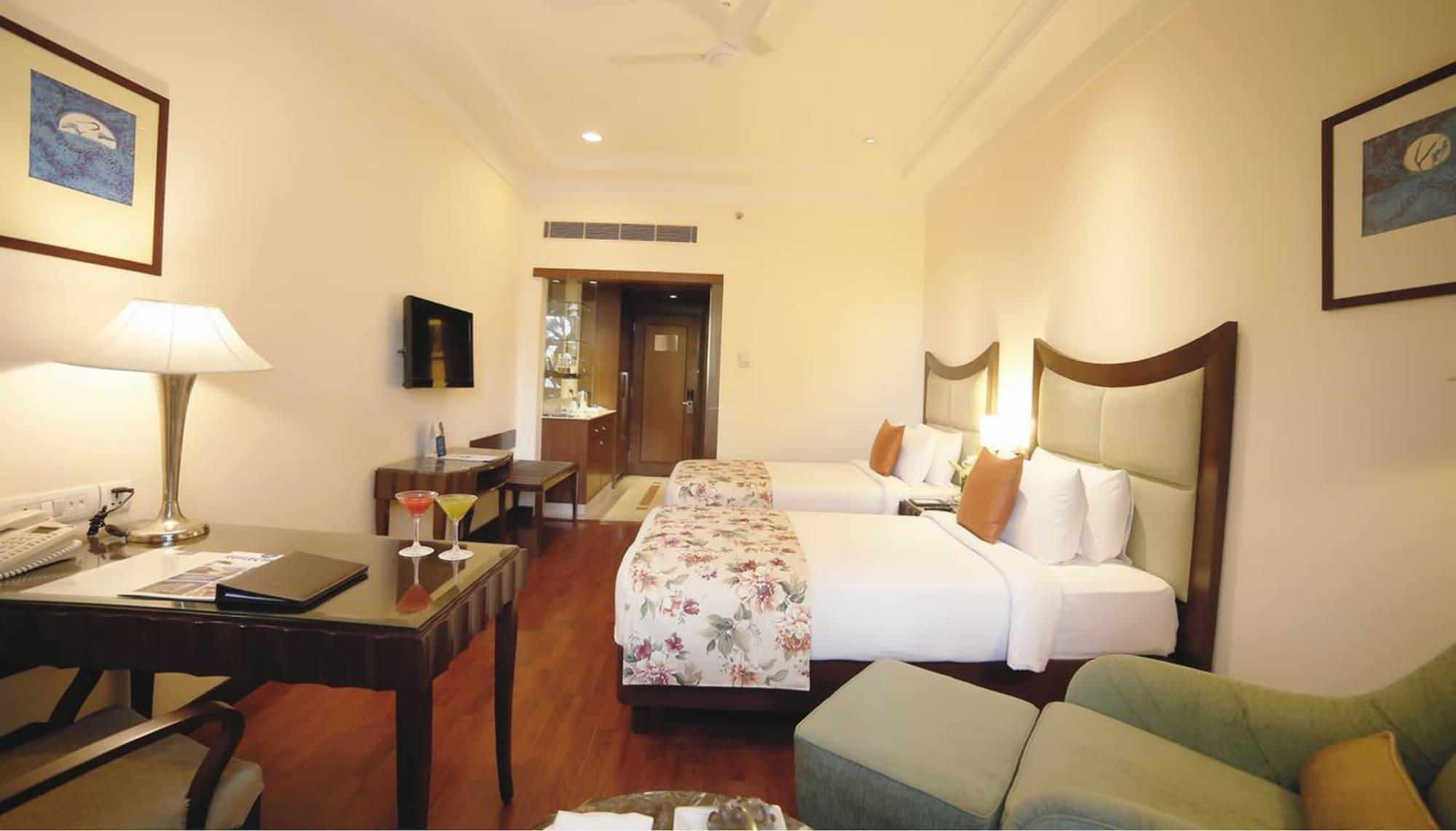 Muse Sarovar Portico Nehru Place Neu-Delhi Exterior foto