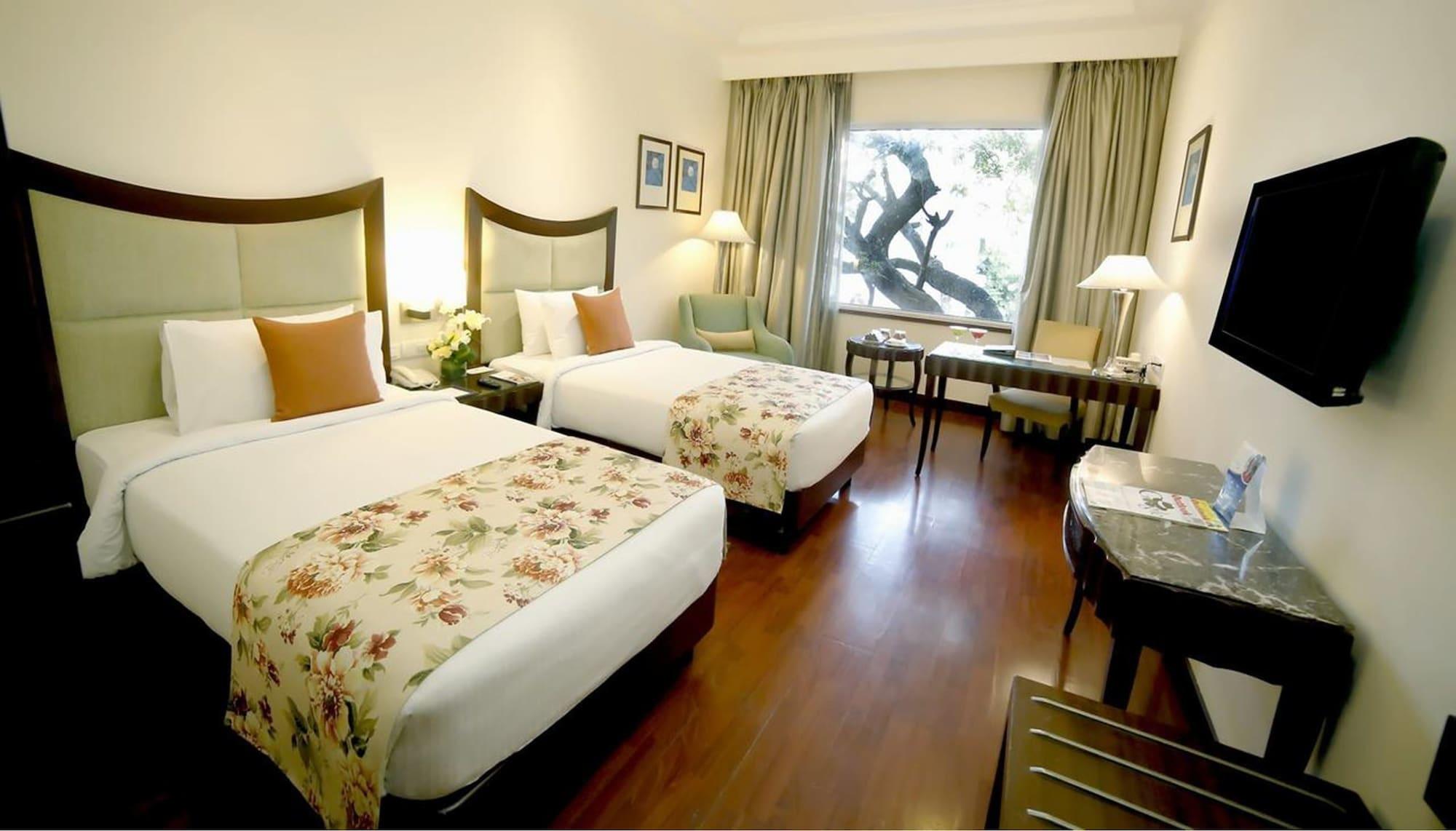Muse Sarovar Portico Nehru Place Neu-Delhi Exterior foto