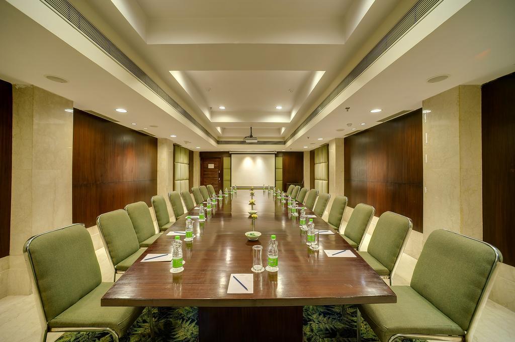 Muse Sarovar Portico Nehru Place Neu-Delhi Exterior foto