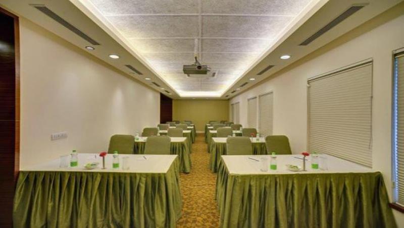 Muse Sarovar Portico Nehru Place Neu-Delhi Exterior foto