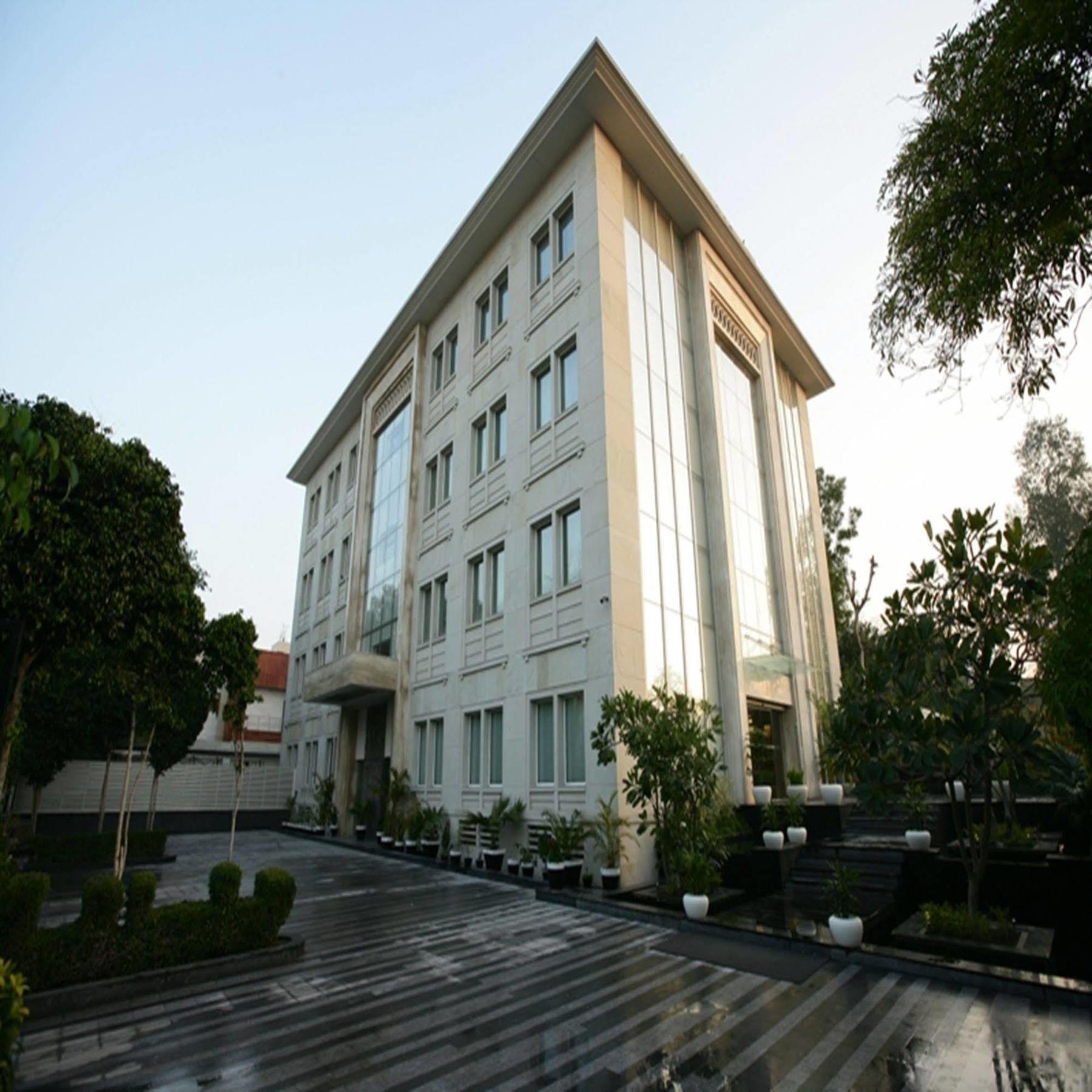 Muse Sarovar Portico Nehru Place Neu-Delhi Exterior foto